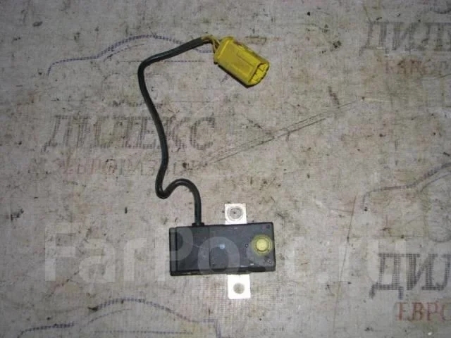 блок электронный VW Touareg 2002-2010 - -