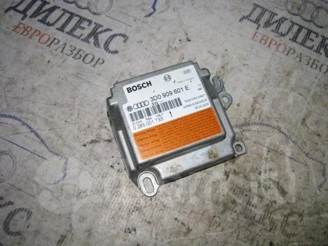блок управления air bag VW Touareg 2002-2010 - -