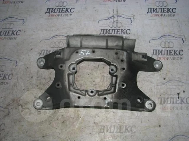кронштейн опоры кпп Audi A4 (B8) 2007-2015 - -