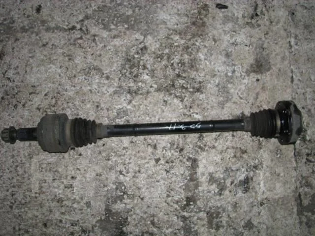 полуось VW Touareg 2002-2010 - R