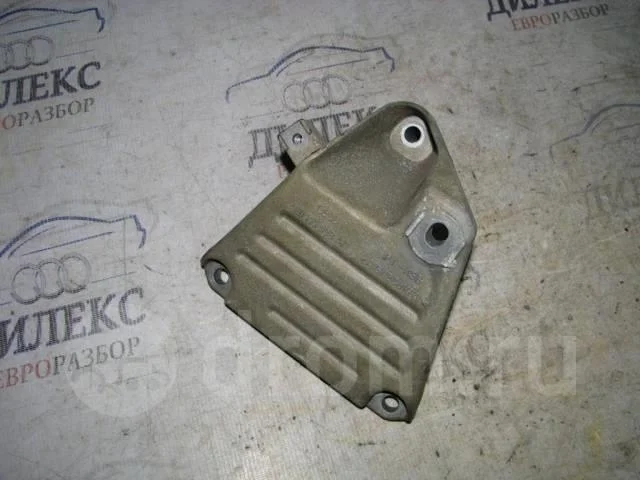 кронштейн двигателя Audi A8 [D3 4E] 2004-2010 R -