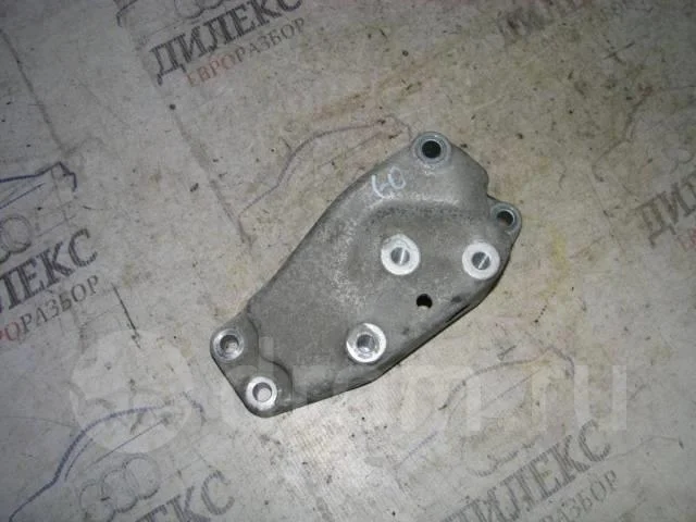 кронштейн акпп VW Tiguan 2007-2011 L -