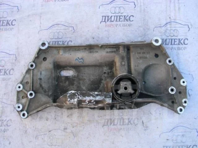 балка подмоторная Audi A3 (8PA) 2004-2013 - -