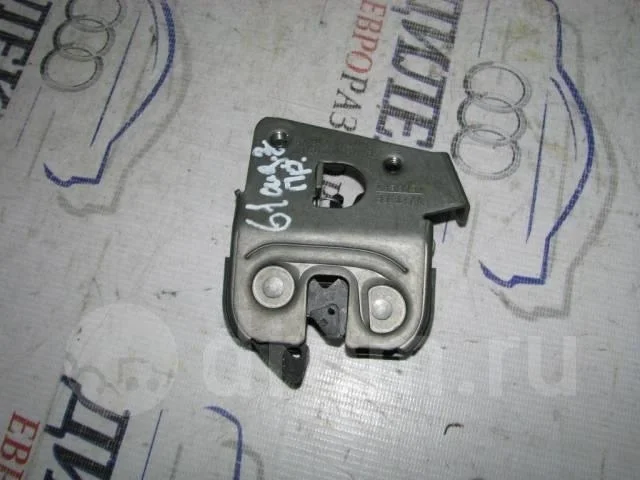 замок сиденья BMW 5-серия E60/E61 2003-2009 - -