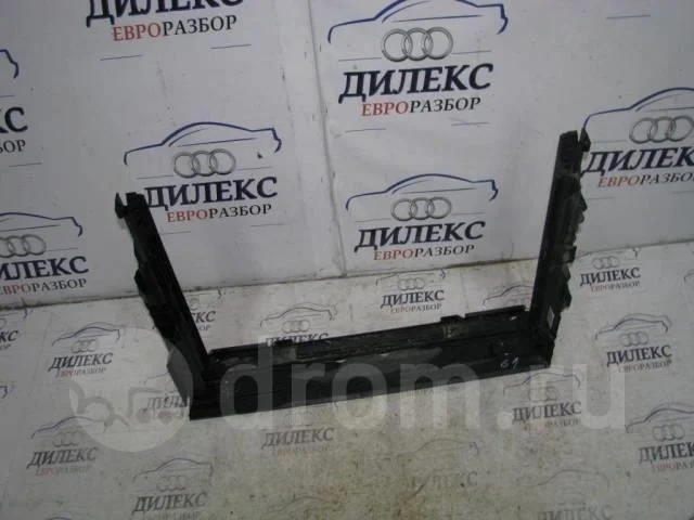 рамка радиатора BMW 5-серия E60/E61 2003-2009 - -