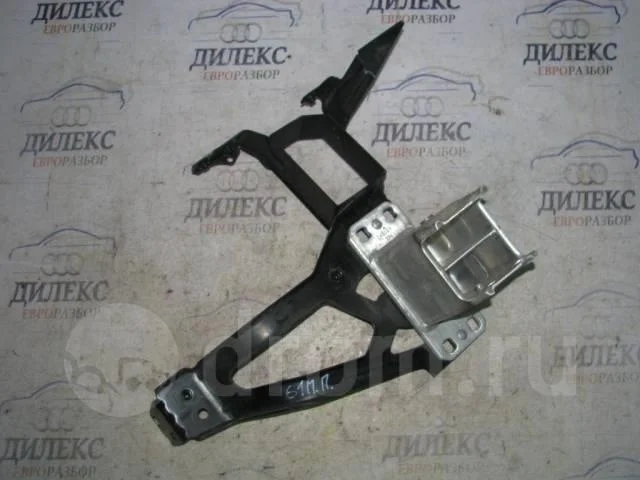 кронштейн крепления фары BMW 5-серия E60/E61 2003-2009 - -