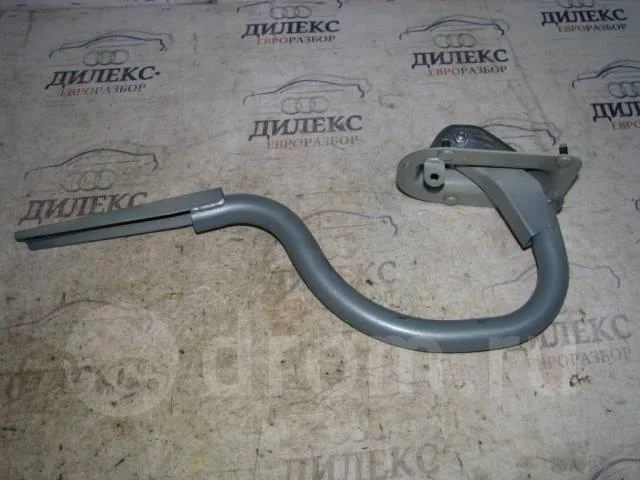 петля крышки багажника BMW 5-серия E60/E61 2003-2009 L -