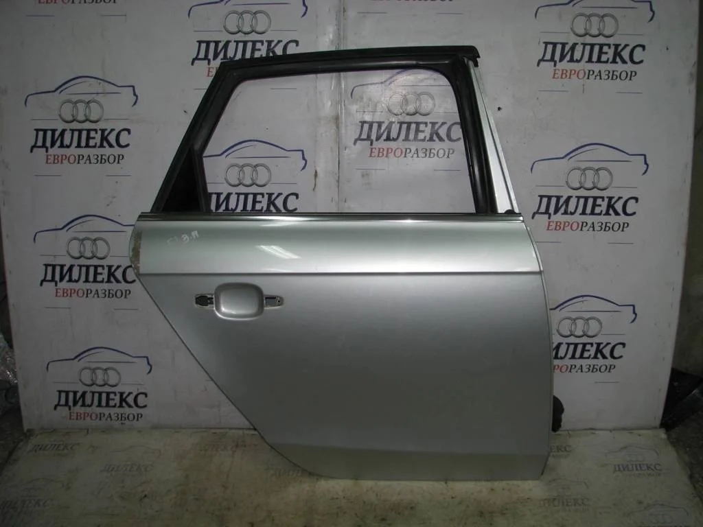 дверь Audi A4 (B8) 2007-2015 R R