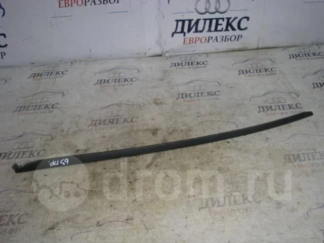 молдинг лобового стекла Audi A4 (B8) 2007-2015 R -