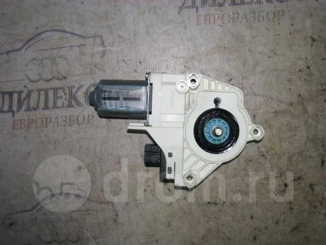 моторчик стеклоподъемника Audi A4 (B8) 2007-2015 R F