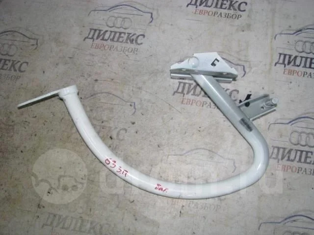 петля крышки багажника Audi A4 (B8) 2007-2015 R -