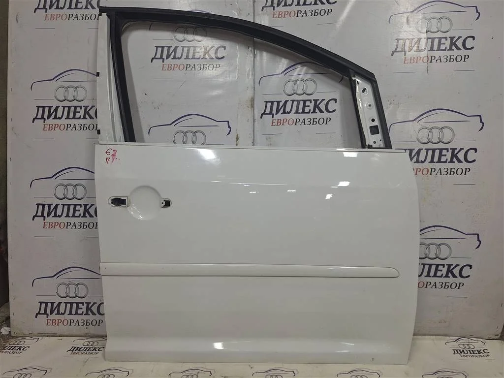 дверь VW Touran 2003-2010 R F