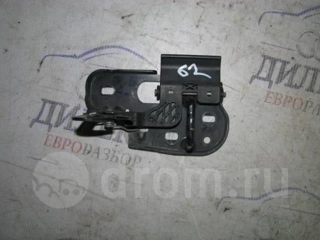 крючок капота VW Touran 2003-2010 - -