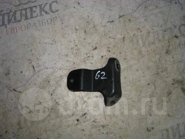 кронштейн двигателя VW Touran 2003-2010 R -