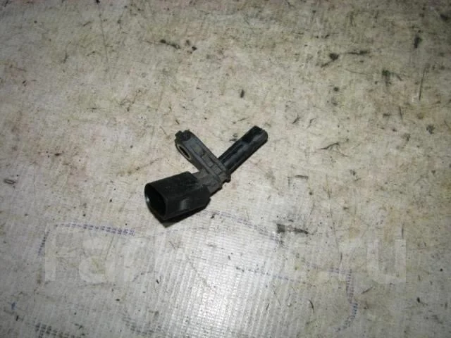 датчик abs VW Passat (B6) 2005-2010 R -