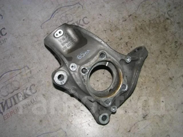 кулак поворотный VW Passat (B6) 2005-2010 L F