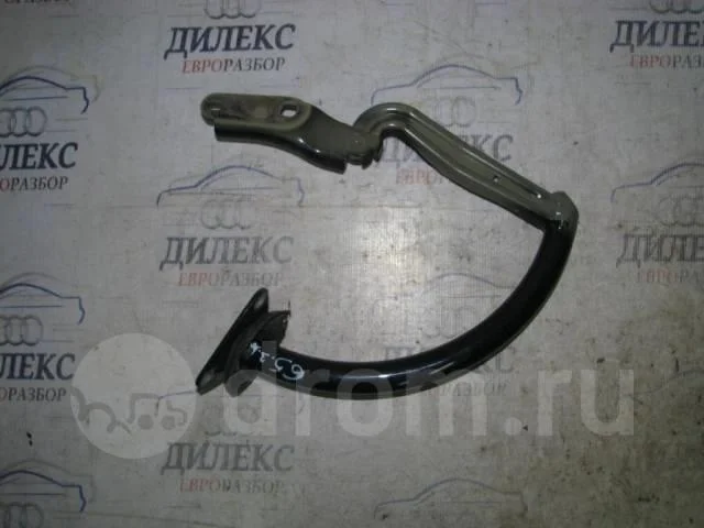 петля крышки багажника VW Passat (B6) 2005-2010 R -