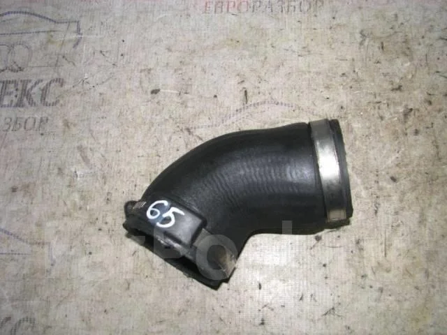 патрубок интеркулера VW Passat (B6) 2005-2010 - -