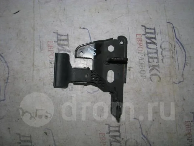 крючок капота Audi A6 (C6 4F) 2004-2011 - -