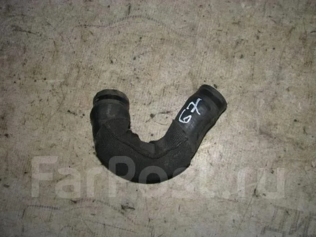 патрубок Audi A4 (B8) 2007-2015 - -