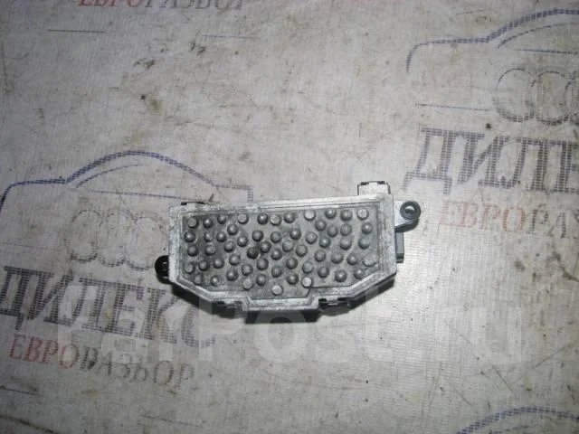 резистор отопителя Audi A4 (B8) 2007-2015 - -