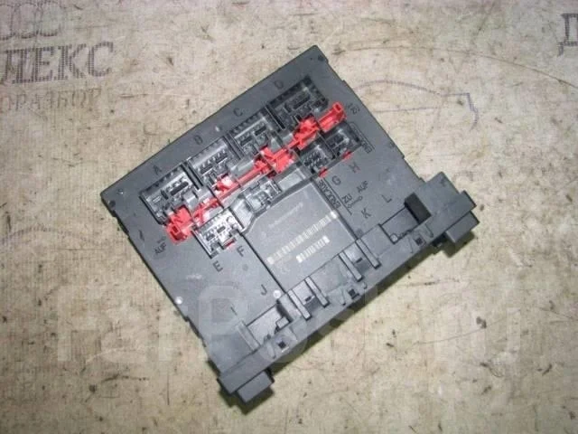блок управления бортовой сети VW Tiguan 2007-2011 - -