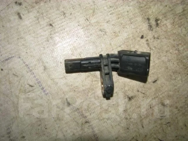 датчик abs VW Tiguan 2007-2011 L -