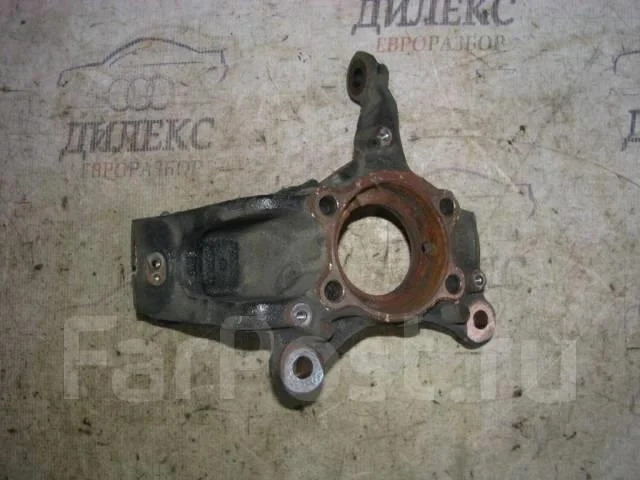 кулак поворотный VW Jetta 2005-2011 L F