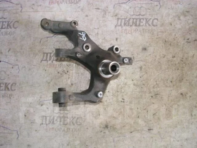 кулак поворотный VW Jetta 2005-2011 L R