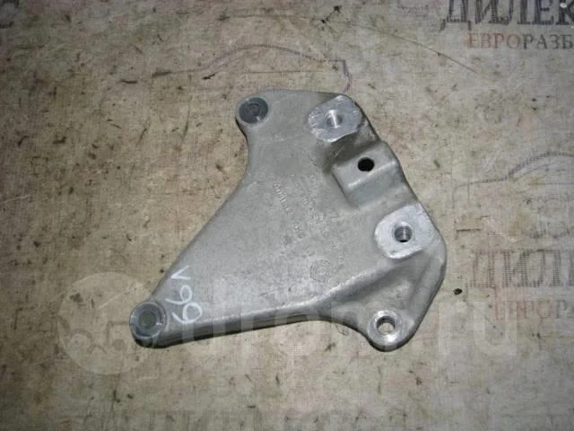 кронштейн акпп VW Jetta 2005-2011 L -
