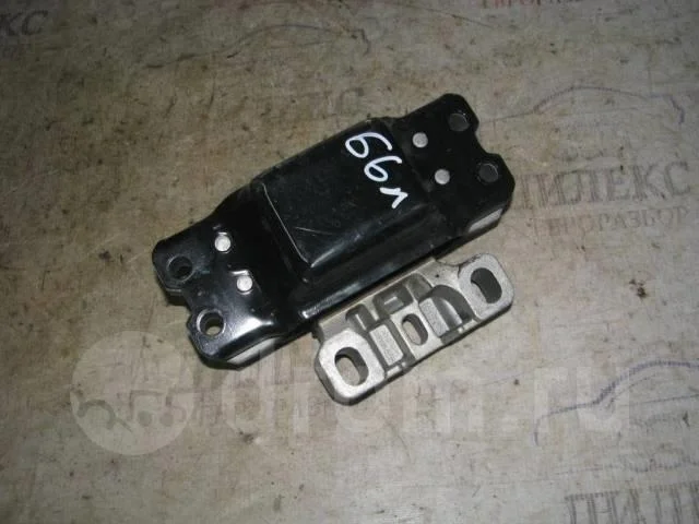 опора двигателя VW Jetta 2005-2011 L -