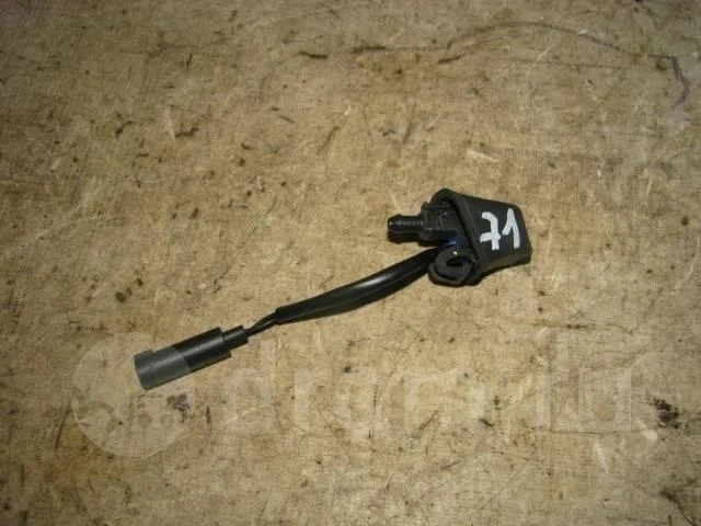 форсунка омывателя лобового стекла BMW 3-серия E90/E91 2005> - -