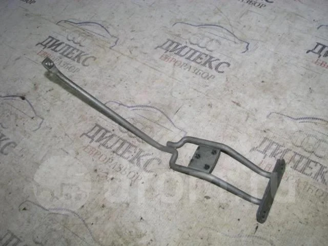 кронштейн замка капота BMW 3-серия E90/E91 2005> - -