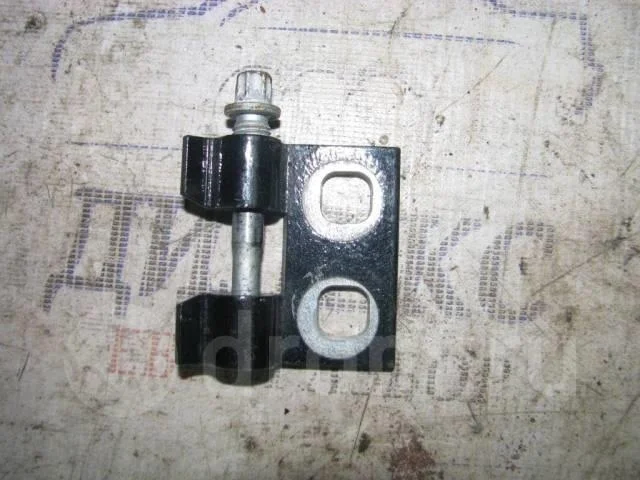 петля двери BMW 3-серия E90/E91 2005> - -