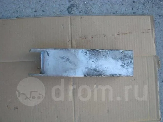 кронштейн усилителя заднего бампера Audi A6 (C6 4F) 2004-2011 - R