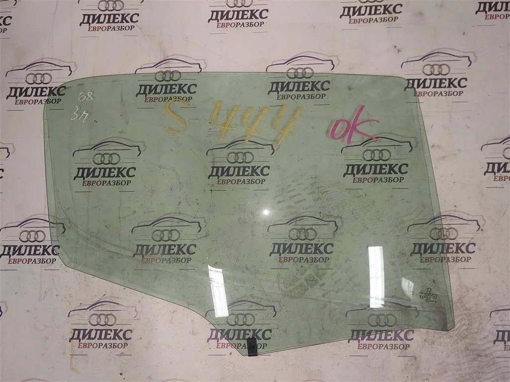 стекло двери Peugeot 308 2007> R R