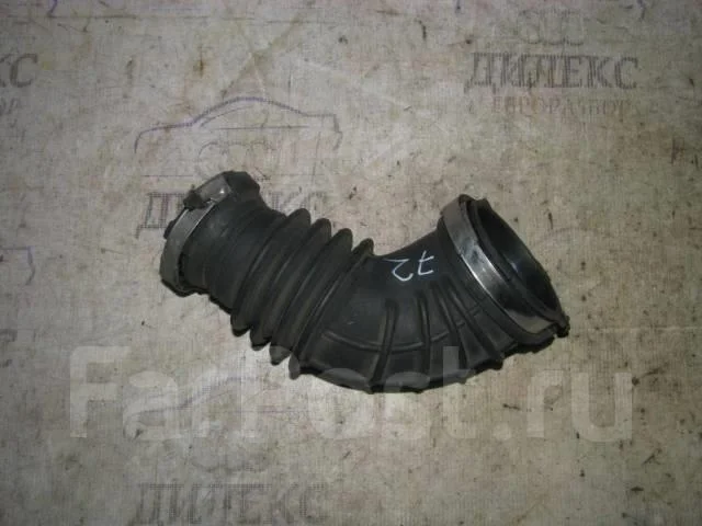 патрубок воздушного фильтра Audi A4 (B8) 2007-2015 - -