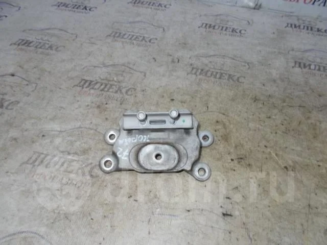 кронштейн акпп Audi A4 (B8) 2007-2015 - -