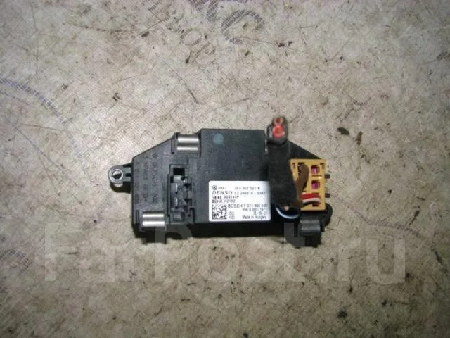 резистор отопителя VW Jetta 2005-2011 - -