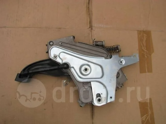 рычаг стояночного тормоза VW Touareg 2002-2010 - -