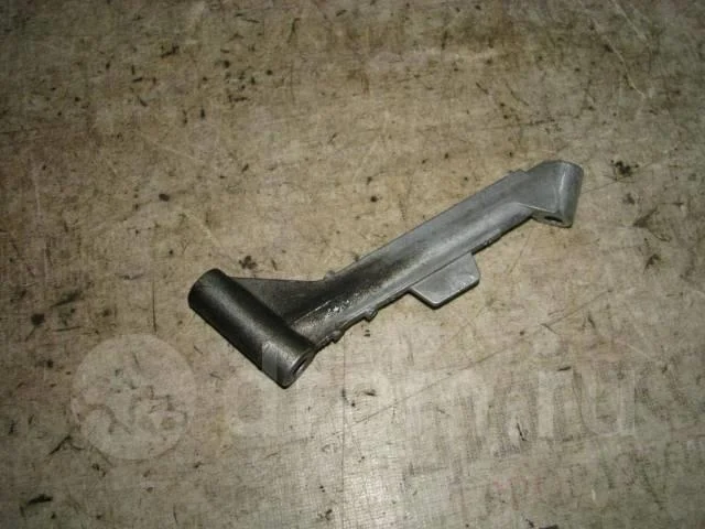 кронштейн Audi A4 (B8) 2007-2015 - -