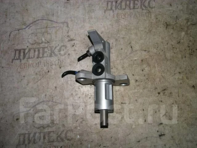 цилиндр тормозной главный Audi A4 (B8) 2007-2015 - -