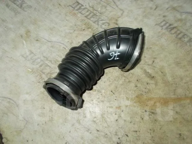 патрубок воздушного фильтра Audi A5 /S5 Coupe/Sportback - -