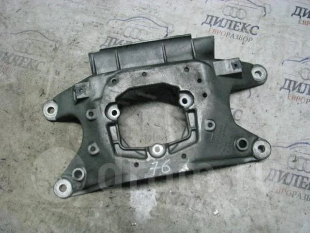 кронштейн опоры кпп Audi A5 /S5 Coupe/Sportback - -