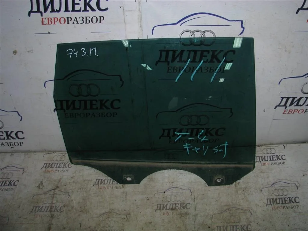 стекло двери VW Touareg 2002-2010 R R