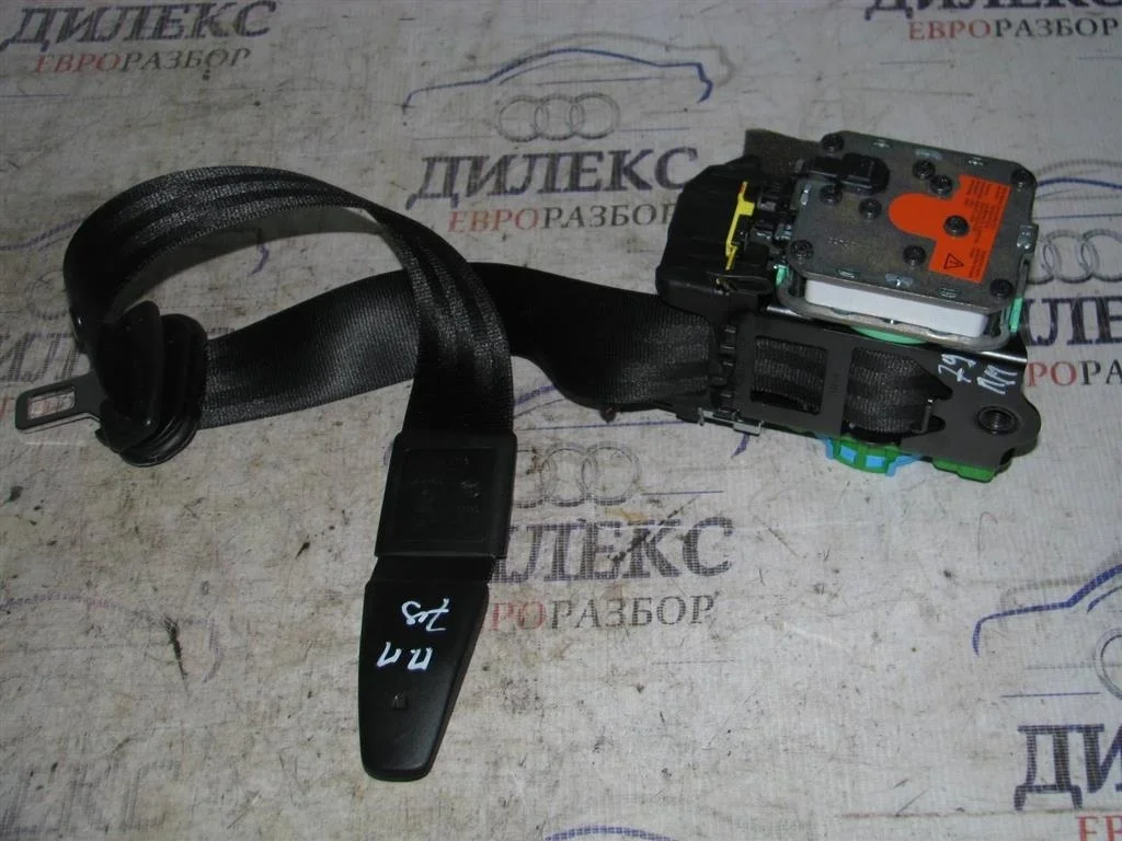ремень безопасности Audi A4 (B8) 2007-2015 R F