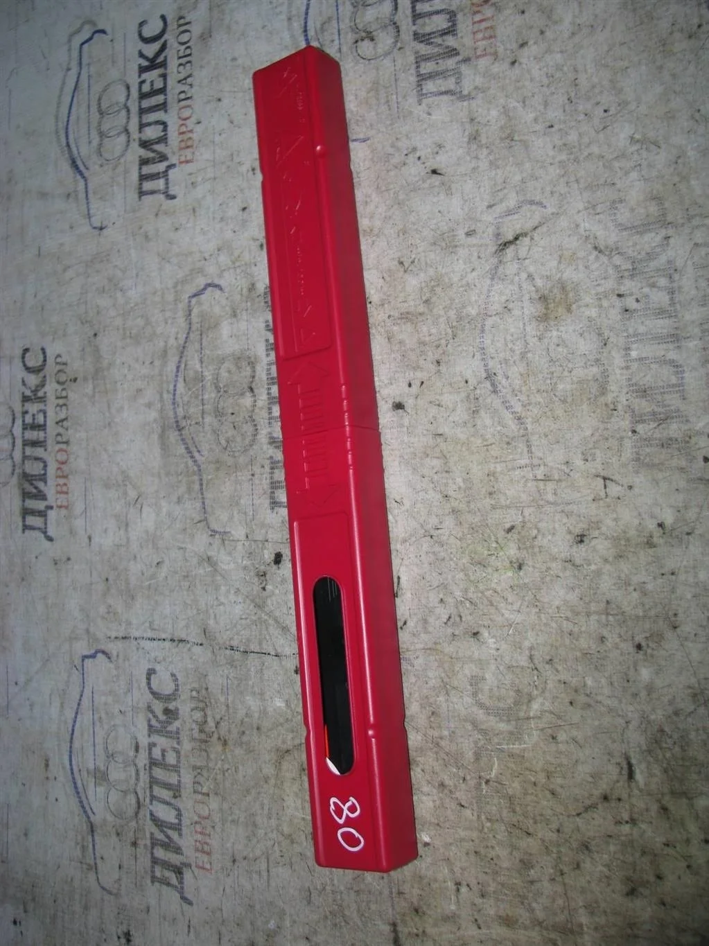 знак аварийной остановки Audi A4 (B8) 2007-2015 - -