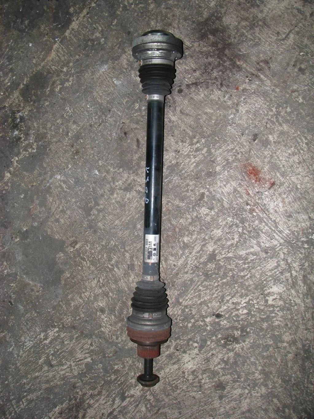 полуось Audi A4 (B8) 2007-2015 - R