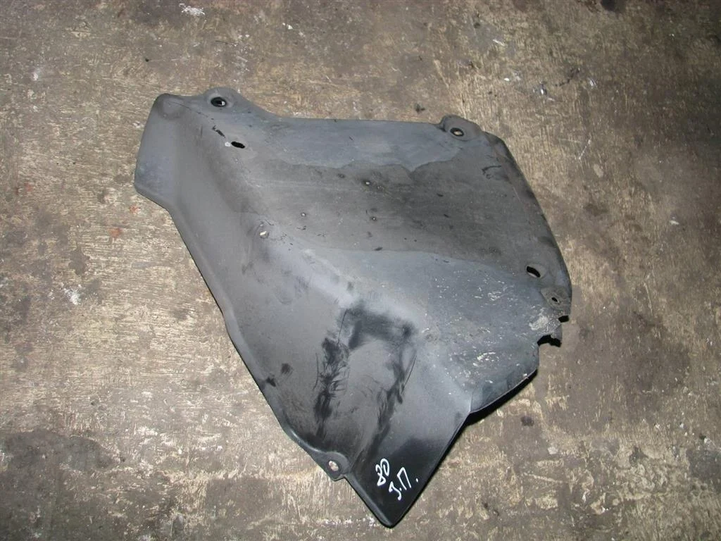 защита антигравийная Audi A4 (B8) 2007-2015 - -