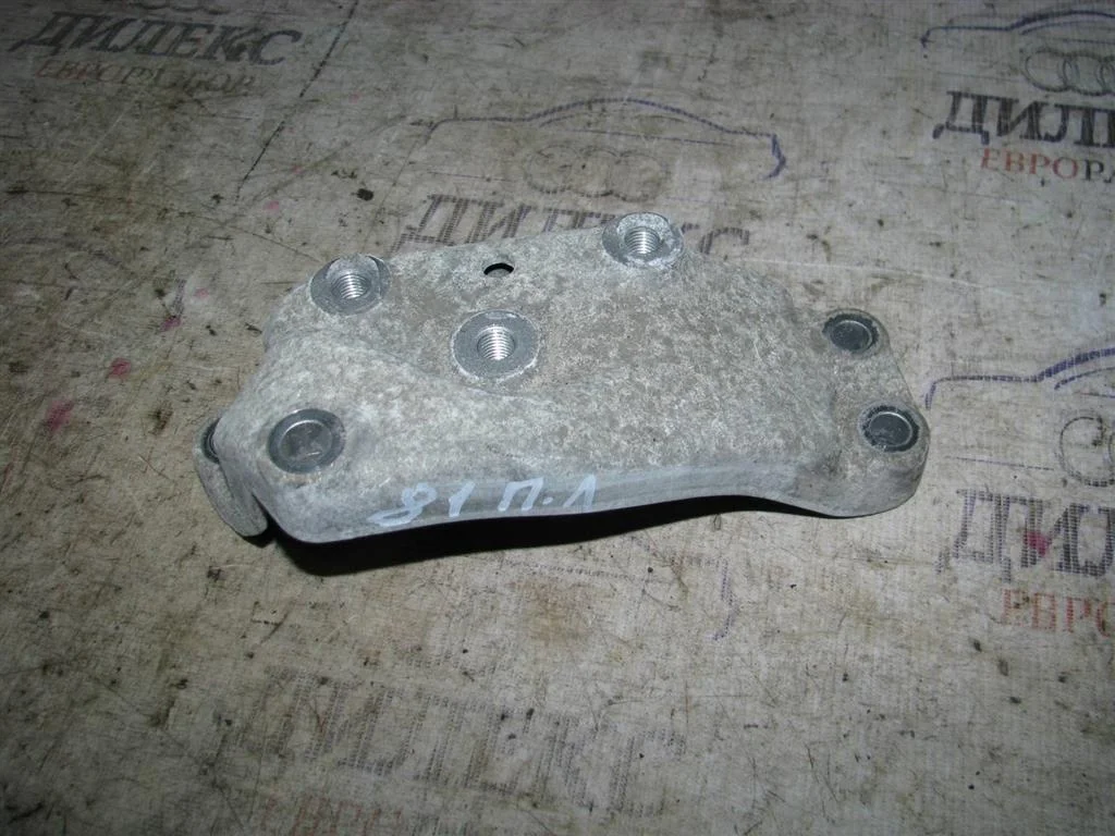 кронштейн акпп VW Tiguan 2007-2011 L -